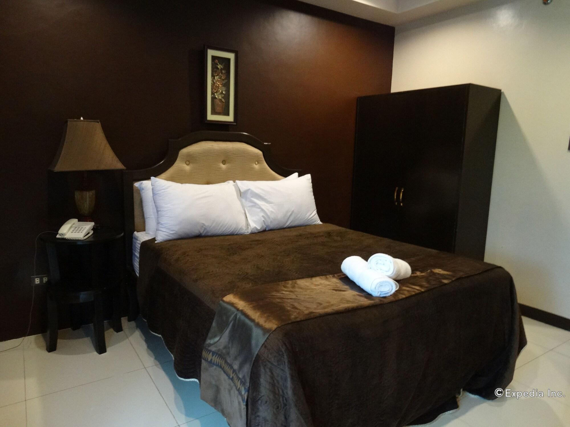 Peridot Suites Davao City Dış mekan fotoğraf