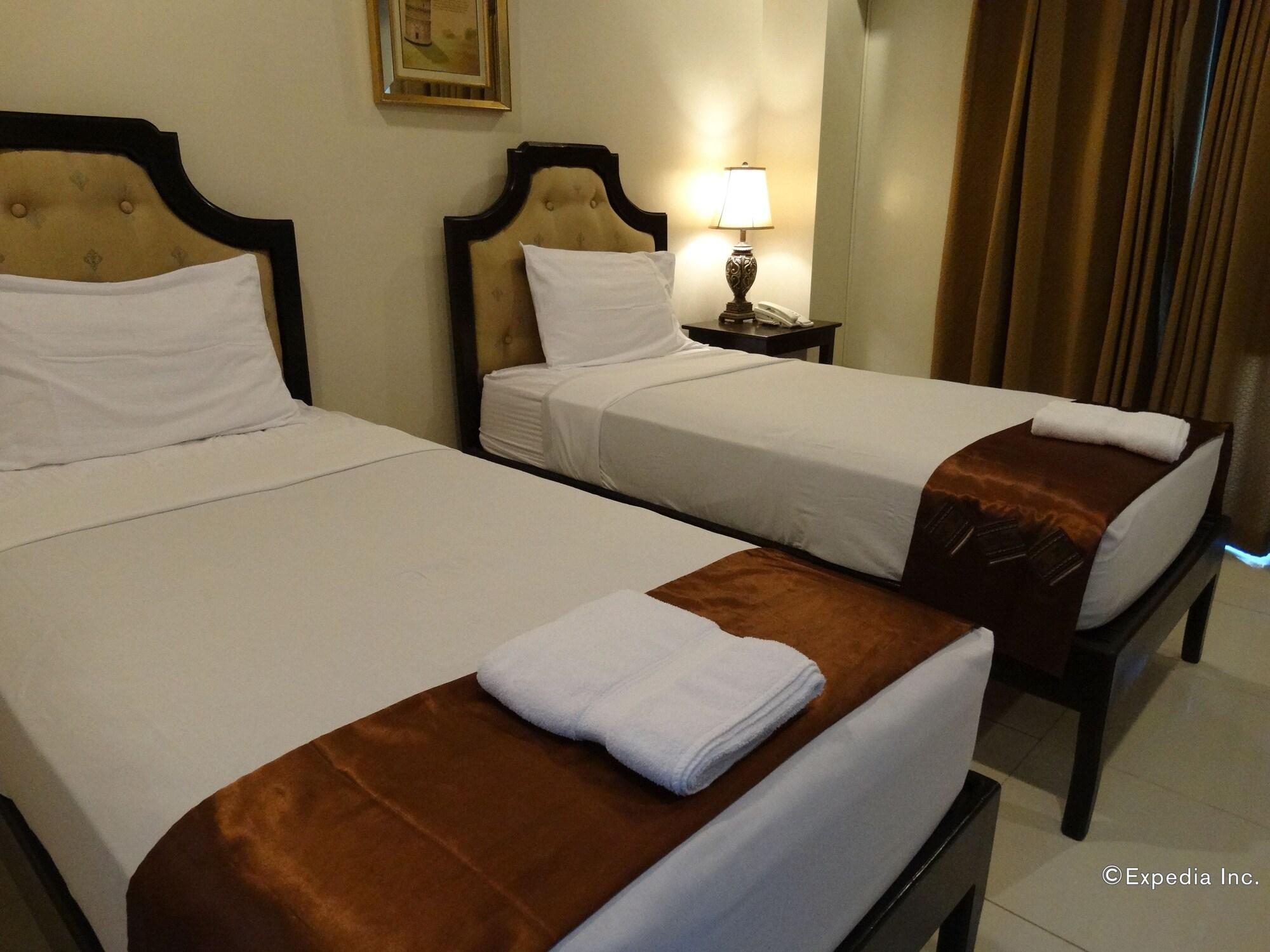 Peridot Suites Davao City Dış mekan fotoğraf