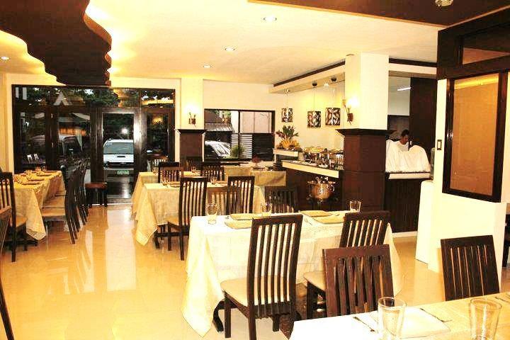 Peridot Suites Davao City Dış mekan fotoğraf