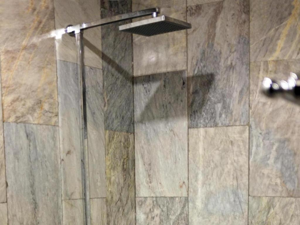 Peridot Suites Davao City Dış mekan fotoğraf