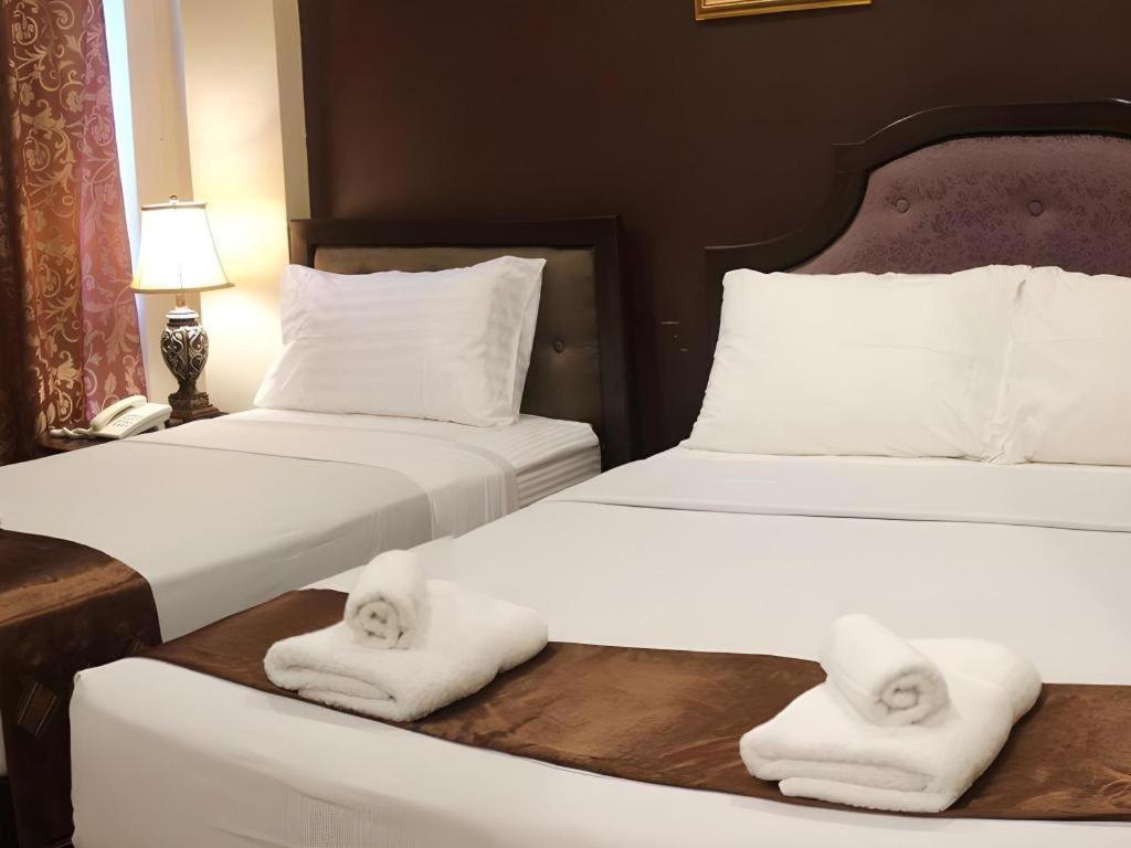 Peridot Suites Davao City Dış mekan fotoğraf