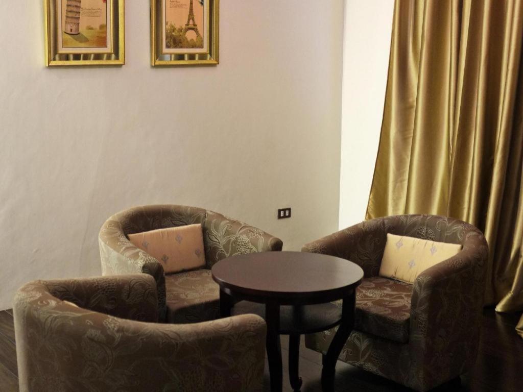 Peridot Suites Davao City Dış mekan fotoğraf