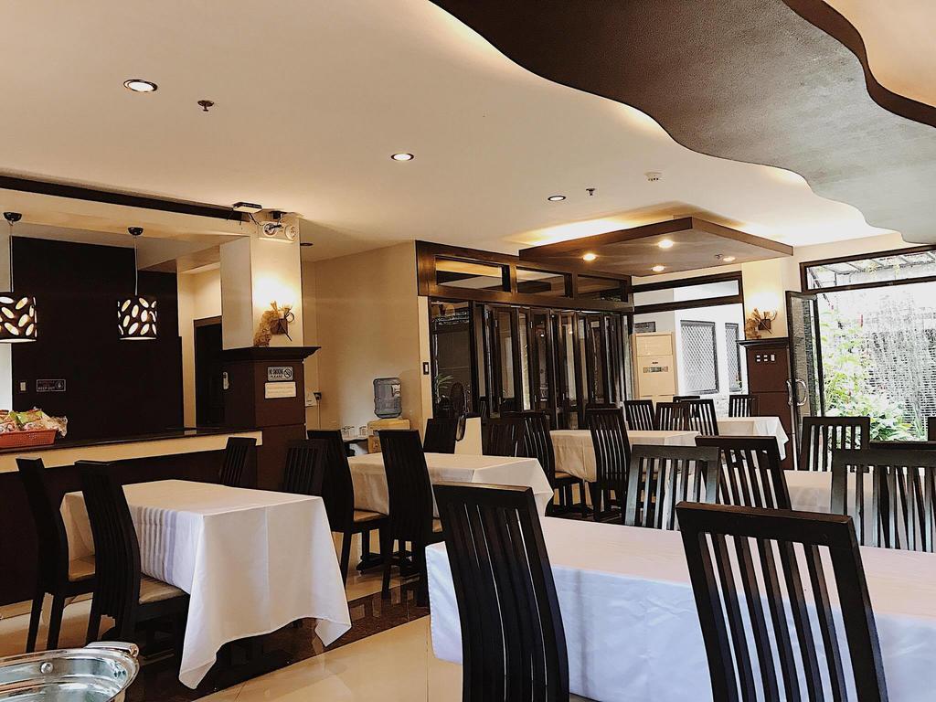 Peridot Suites Davao City Dış mekan fotoğraf